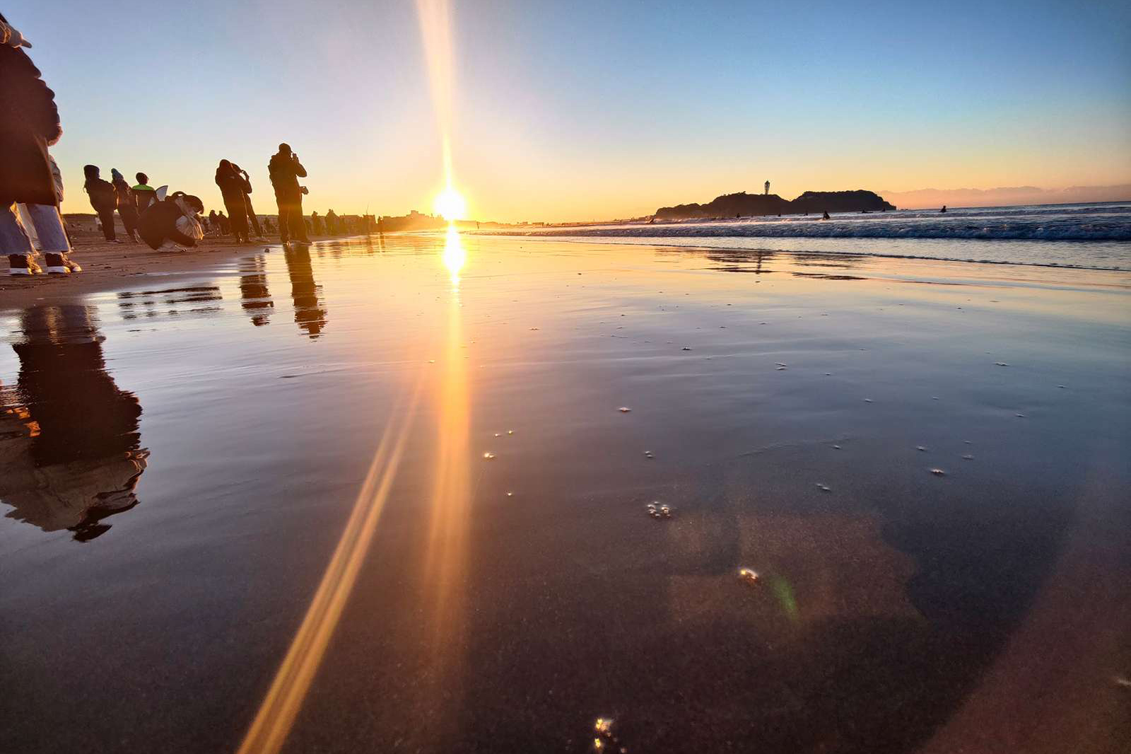 初日の出の画像